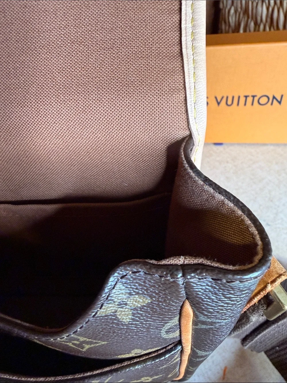 Louis Vuitton Bosphore Crossbody bag